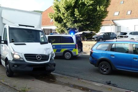 Beim Auffahrunfall wurde der Sprinter-Fahrer leicht verletzt.
Foto: Polizei Minden-Lübbecke