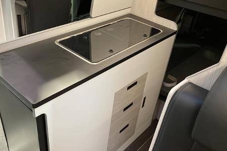 Küchenzeile, Kühlschrank, Schubladen, Herdabdeckung