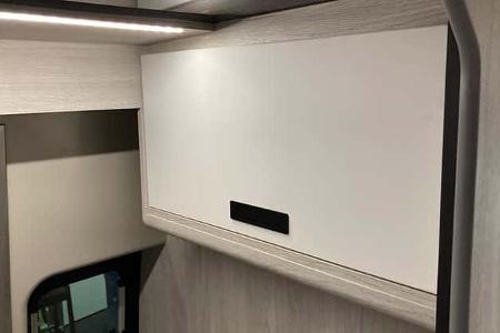 Stauschrank, Dachstauschrank, Stauraum