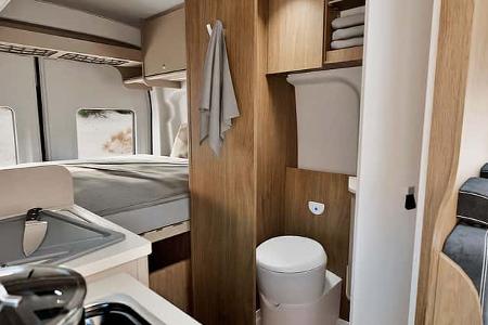 Premiere Carado Campingbus Bad