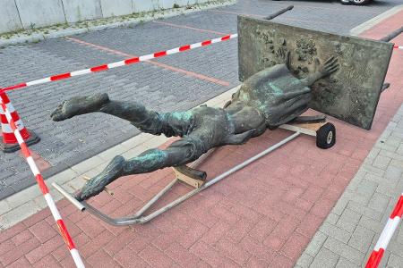 Bild der abgetrennten Statue