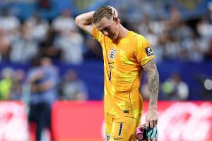Messi staunt: Pickfords XXL-Spickzettel enthüllt