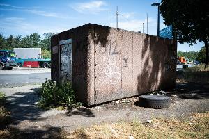 Um die Toiletten auf Deutschlands Autobahn-Rastplätzen zu erneuern, bräuchte es Hunderte Millionen Euro. (Archivbild)
