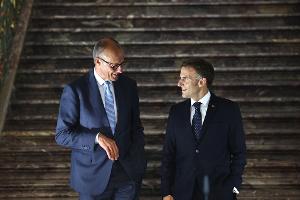 Merz und Macron haben die große Bedeutung der deutsch-französischen Zusammenarbeit für Europa betont, nicht nur in Verteidigungsfragen.
