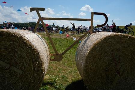 Tour de France: Hauptfeld auf der 13. Etappe von Dole nach Belfort