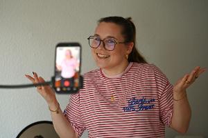 Angefangen hat Sarah Fabians UGC-Karriere mit Videoideen auf ihren eigenen Instagram- und TikTok-Kanälen.