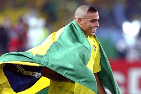 Platz 4: Ronaldo (BRA) - 15 Tore in 19 Spielen