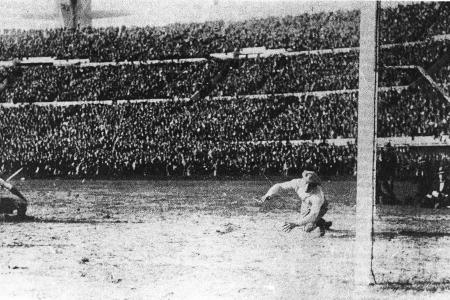 1930: Santos Iriarte