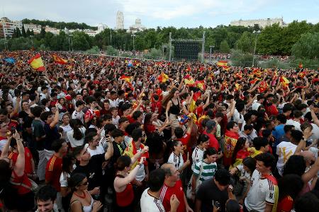 Spannung in Madrid steigt - Ikea und Co. schließen früher