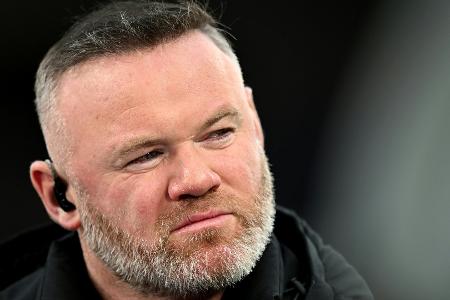Rooney zur Halbzeitshow im WM-Finale: 