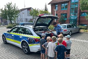 Kinder besuchen PI Edenkoben