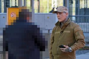 "Er jagt Pädokriminelle - Zwischen Kinderschutz und Selbstjustiz"