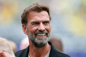 Mit Feuchtigkeitsmaske: Klopp ist zurück