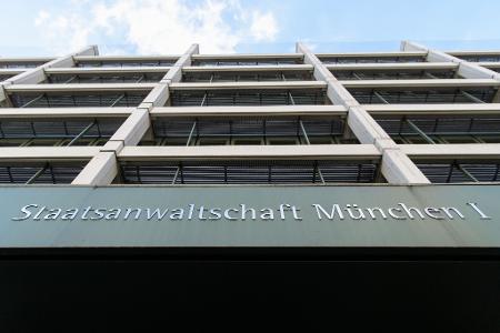 Auf Antrag der Staatsanwaltschaft München sind in Rumänien Verdächtige festgenommen worden, die in Deutschland einen Menschen zu einer Nierenspende gezwungen haben sollen.