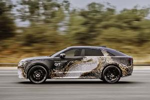 07/2026 Range Rover GT getarnt