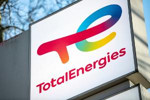 Der Energie-Konzern Total deckelt an seinem französischen Tankstellennetz erneut die Spritpreise (Archivbild).