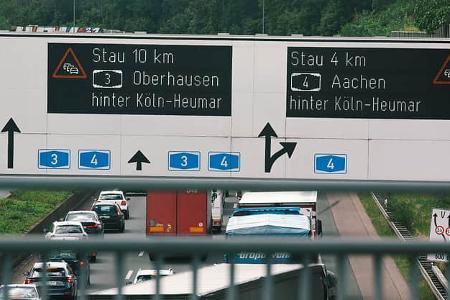Stau Autobahn A3 A4