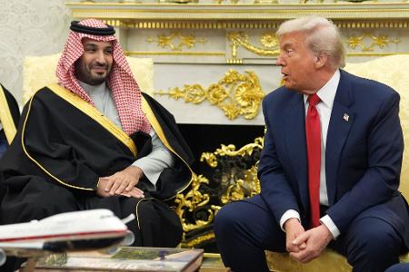 Im vergangenen November war Saudi-Arabiens Kronprinz Mohammed bin Salman zu Besuch bei Trump im Weißen Haus. (Archivbild)