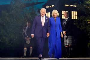 Charles III. überrascht mit "Doctor Who"-Auftritt in Glasgow