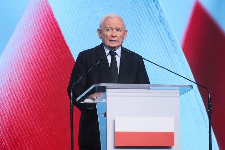 Der PiS-Vorsitzende Jaroslaw Kaczynski stellte Morawiecki ein Ultimatum.