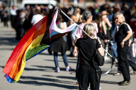 Der Dyke* March, die Demo für lesbische Sichtbarkeit, findet jährlich vor dem CSD in Berlin statt.