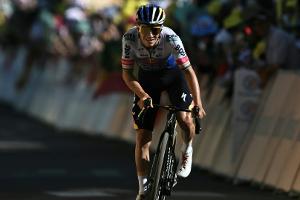 Evenepoel wird zur Bergziege: "Mein rechtes Ohr klingelt"