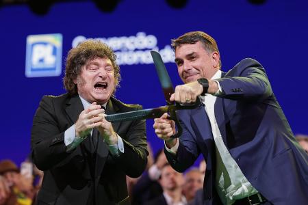Argentiniens ultraliberaler Präsident Javier Milei (l) nahm an der Veranstaltung teil. 