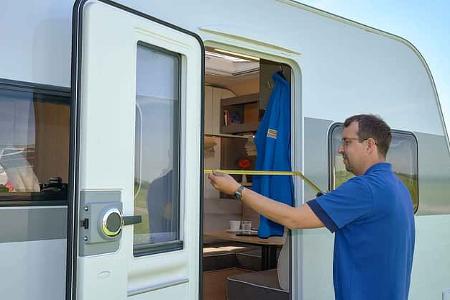 Aufbautür, LMC Videro 510 E, Caravan, Wohnwagen, Luxus