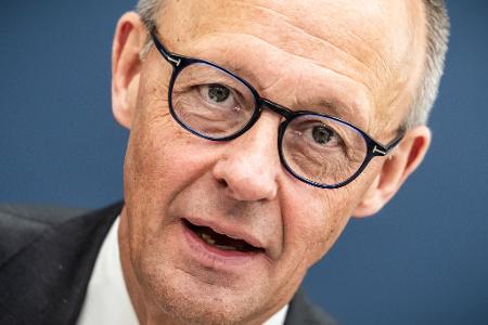 Die Personalrochade des Kanzlers geht in die nächste Runde.