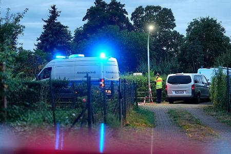 Der mutmaßliche Täter starb bei einem Polizeieinsatz in Berlin-Spandau.