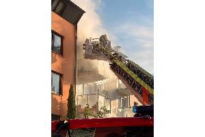 Brandbekämpfung über eine Drehleiter; Foto: Feuerwehr Essen