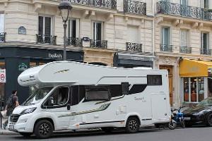 Paris, Camping, Reise, Camper Van, Straße