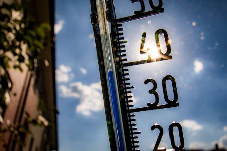 Bis auf 39 Grad können die Werte am Donnerstag laut DWD steigen. (Symbolbild)