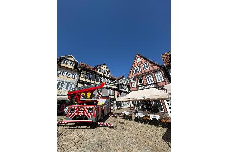 Befahrung des Weinmarktes in Celle durch die Feuerwehr Celle