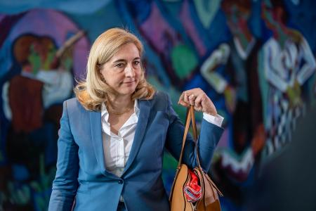 Nina Warken wechselt vom Gesundheitsministerium ins Kanzleramt. 