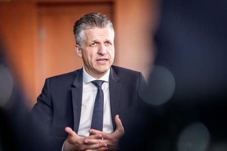 Frei gilt als loyaler Vertrauter von Kanzler Friedrich Merz (CDU). (Archivbild)