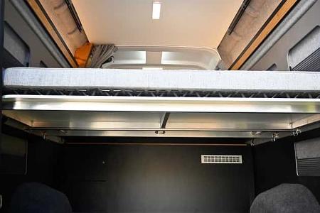 Rocket One L Längsbett Heck Liegefläche erweiterbar Schlafbereich