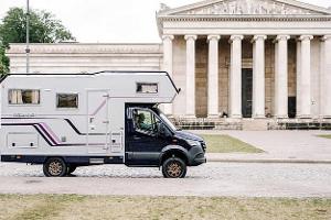 Bimobil LB 365 Heckansicht mit Heckstauraum