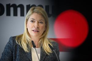 Bahnchefin Evelyn Palla würde dem eigenen Konzern die Schulnote 3 geben. (Archivbild)