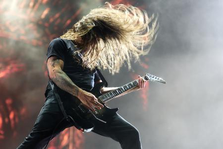 Andreas Kisser von der brasilianischen Thrash Metal-Band Sepultura steht beim Wacken Open Air (W:O:A) auf der Bühne.