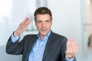 ING-Deutschland-Chef Lars Stoy sieht die Frühstartrente als Chance, dass die Aktienkultur in Deutschland einen Schub bekommt: "Das Beste, was dem Land in Sachen Altersvorsorge passieren könnte, ist, dass sich eine Bewegung in Gang setzt." (Foto vom 28.07.2026)
