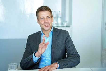 Der Banker Lars Stoy, der im Privatbankenverband BdB das Thema Altersvorsorge federführend betreut, sagt aus langjähriger Erfahrung: Viele Menschen in Deutschland wissen, dass sie etwas für ihre Altersvorsorge tun müssen, aber sie handeln nicht. (Foto vom 28.07.2026)