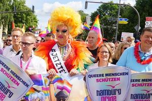 Olivia Jones beim Hamburger CSD: "Wir lassen uns nicht unterkriegen"
