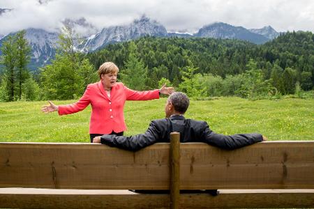 Sind eigentlich Freunde: Ex-Bundeskanzlerin Angela Merkel (CDU) und Ex-US-Präsidenten Obama. (Archivbild)