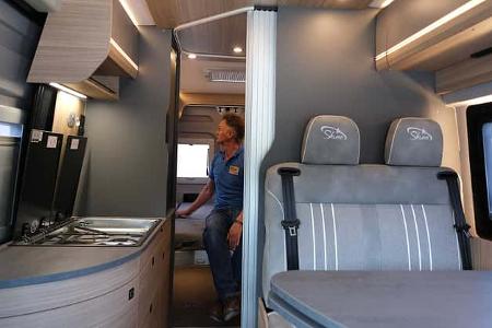 Pössl Summit Shine 640 R Evo, Campingbus, Innen