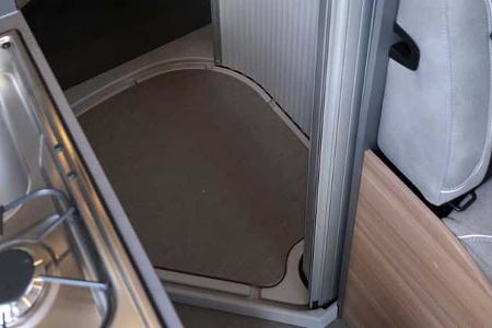Pössl Summit Shine 640 R Evo, Campingbus, Dusche