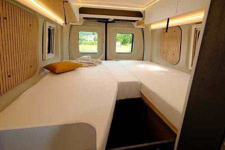 Ahorn Camp CV 630 Eclipse, Campingbus, Bett
