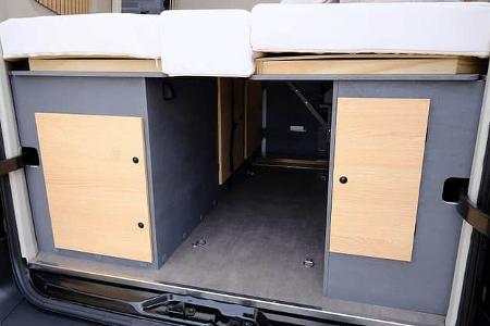 Ahorn Camp CV 630 Eclipse, Campingbus, Heck, Stauraum