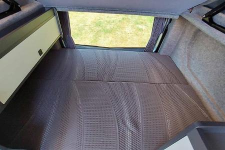 Campingbus, Dreamer Cap Easy, Dreamer, Bett, Matratze, Hängeschrank
