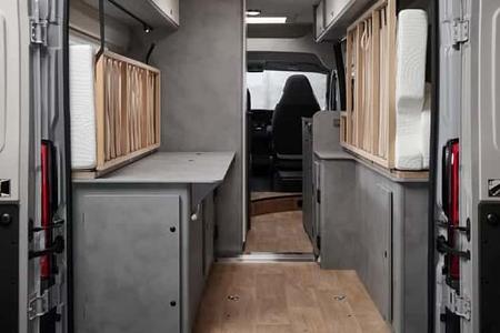 Crosscamp ELMNT 64 ES Campingbus